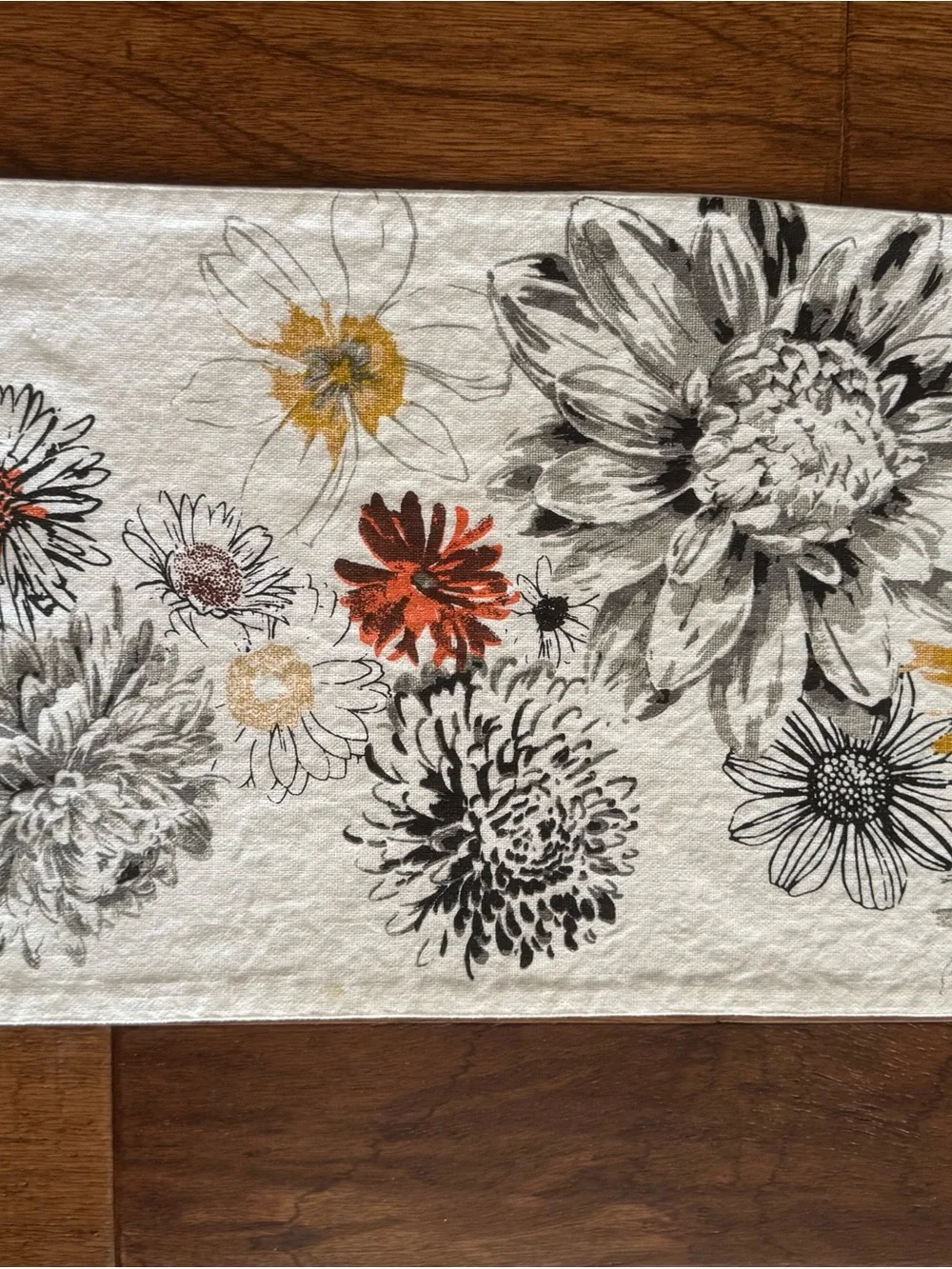 Rachel Zoe White/Cream Table Runner 14” X 85”